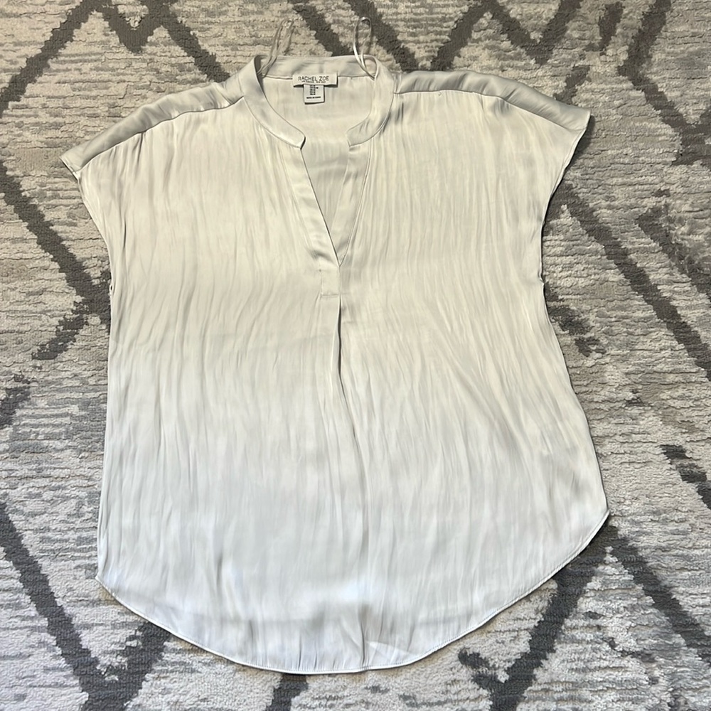 Rachel Zoe Cream white V-neck Blouse size M